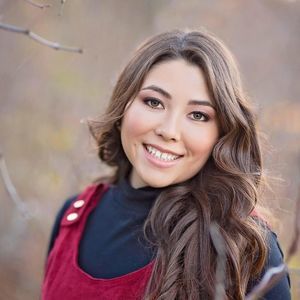 Meet your Posher, Elizabeth